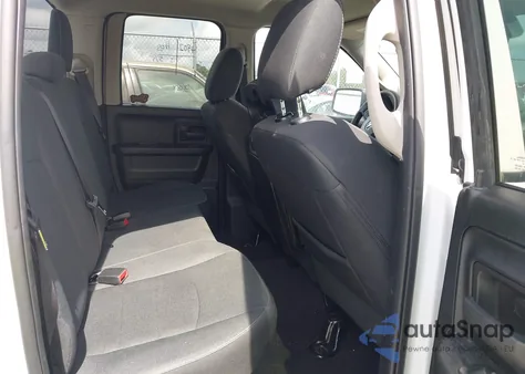 2022 Ram 1500 Classic Tradesman 4X4 6'4 Box z USA, uszkodzony, nr VIN 1C6RR7FG2NS156778